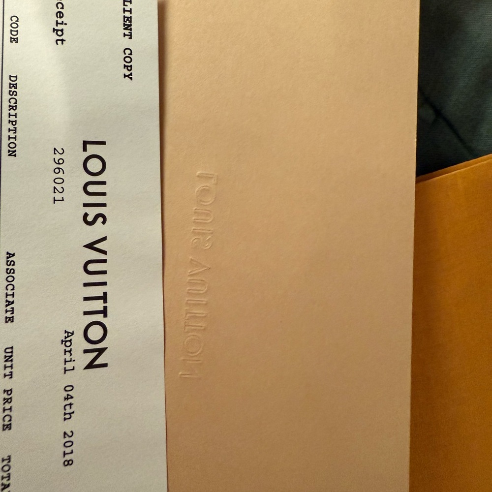 Louis Vuitton Damier Ebene Tote - Picture 10 of 13